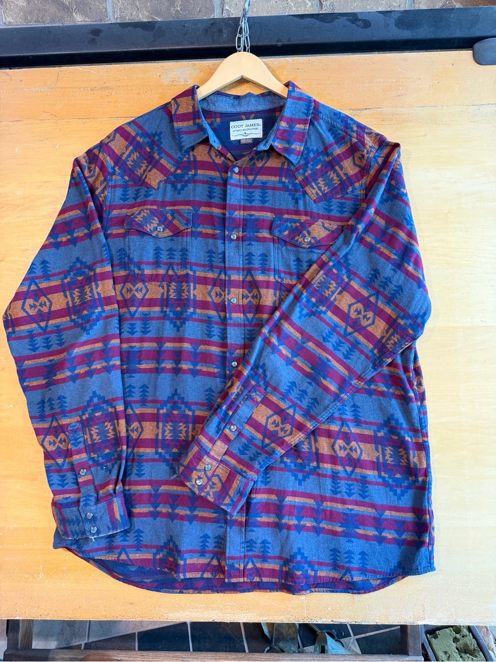 NWOT Cody James Blue & Red Patterned Long-Sleeve Button-Down Shirt